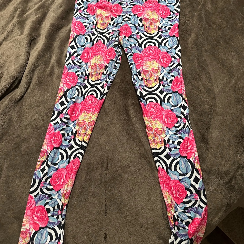 Rush Apparel Floral Skull Patterned Women’s Leggings